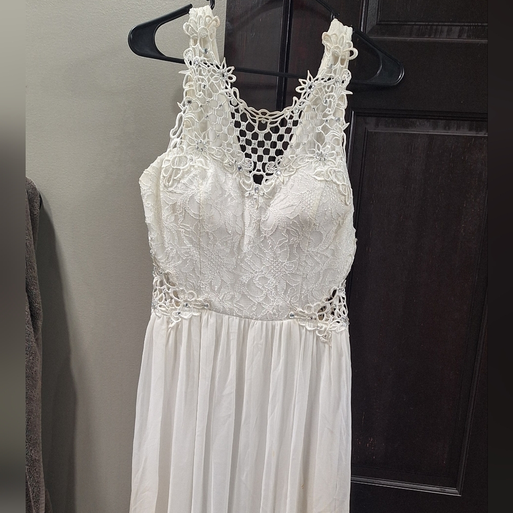 Prom dress or wedding dress sparkly and laced